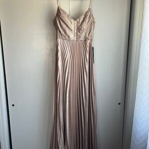 Chic Rose Gold Pleated Maxi Dress